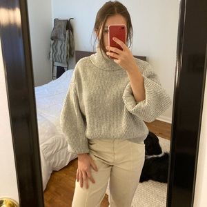 H&M Grey chunky turtleneck knit sweater 🤍
